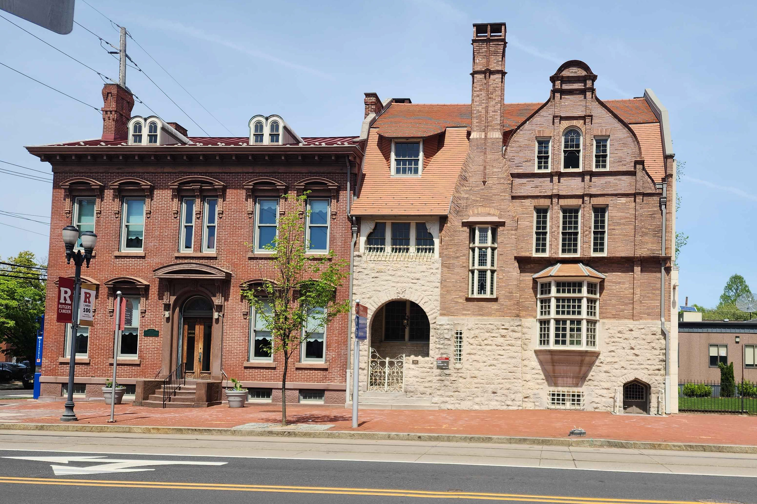 The Writer's House on Cooper St. a Queen-Anne style building © Stephanie Lang 2026